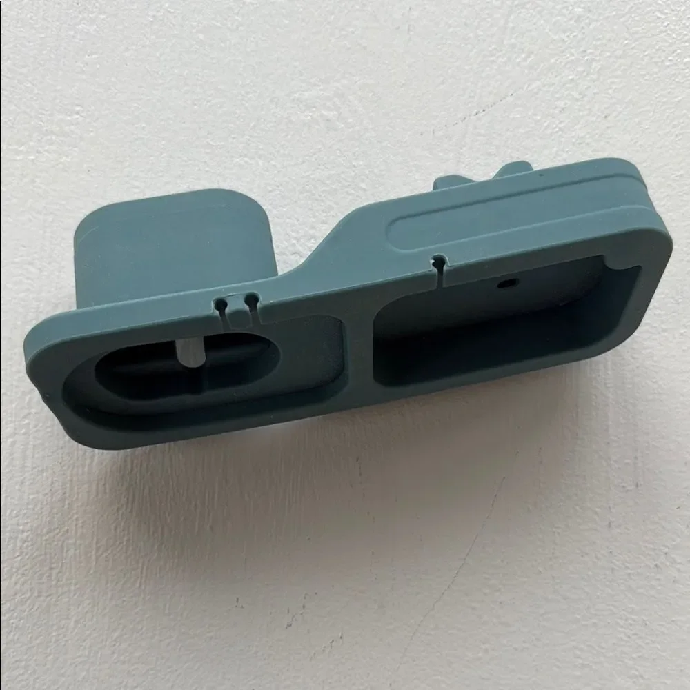 Real Simple 3-In-1 Silicone Charging Station Blue Gadgets Phone Air Pods Watch